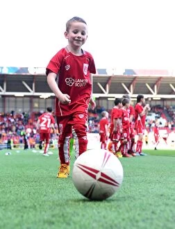 Images Dated 8th April 2017: Thrilling Sky Bet Championship Showdown: Mascots Face-Off at Ashton Gate - Bristol City vs