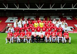 United in Blue: 09-10 Bristol City First Team Season Photo
