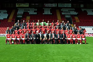 Images Dated 4th August 2011: United in Blue: 2011-2012 Bristol City First Team