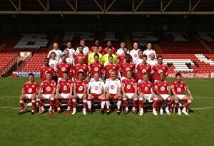 Team Photo Collection: United in Football: 2008-09 - Bristol City First Team Season Photo