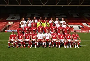 United in Football: 2008-09 - Bristol City First Team Season Photo