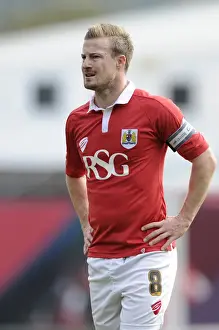 Bristol City V Doncaster Rovers Prints: Wade Elliott in Action: Bristol City vs Doncaster Rovers, Sky Bet League One, Ashton Gate