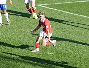 Framed Print : Wes Burns Scores Thrilling Winning Goal for Bristol City in Sky Bet League One