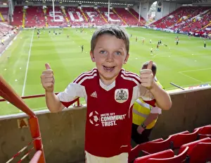 12 15 Prints: Young Bristol City Fan's Excitement at First League One Match: Sheffield United vs