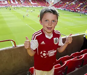 12 15 Prints: Young Bristol City Fan's Thrill at First League One Match: Sheffield United vs