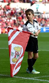 Framed Print : Young Flag Bearers of Portishead Town FC at Bristol City vs Reading, 2015